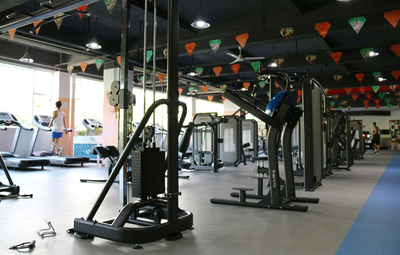 健身房器材